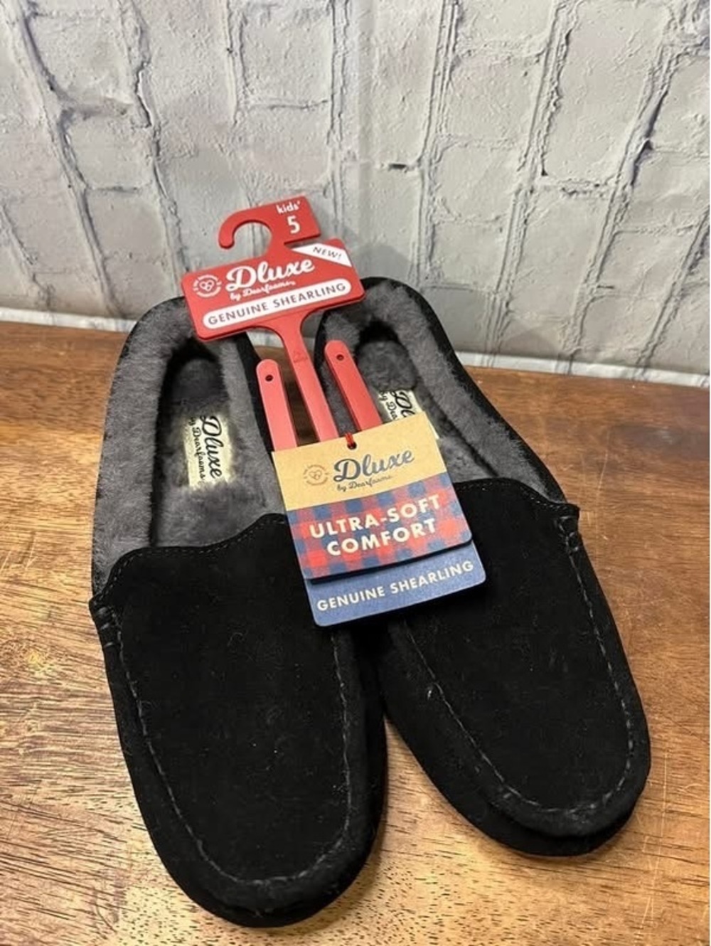 Dearfoams DLuxe moccasin slippers Black suede shearling lined Kids womenโs 5